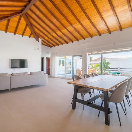 Lobos With Private Pool And Bbq Villa